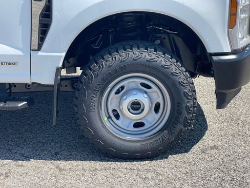 New 2026 Ford F350 XL w/ XL Off-Road Package AWD/4WD image 21