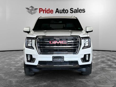 Used 2021 GMC Yukon XL SLT w/ SLT Premium Package AWD/4WD image 2