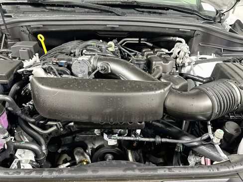 Used 2025 Dodge Durango GT AWD/4WD image 18
