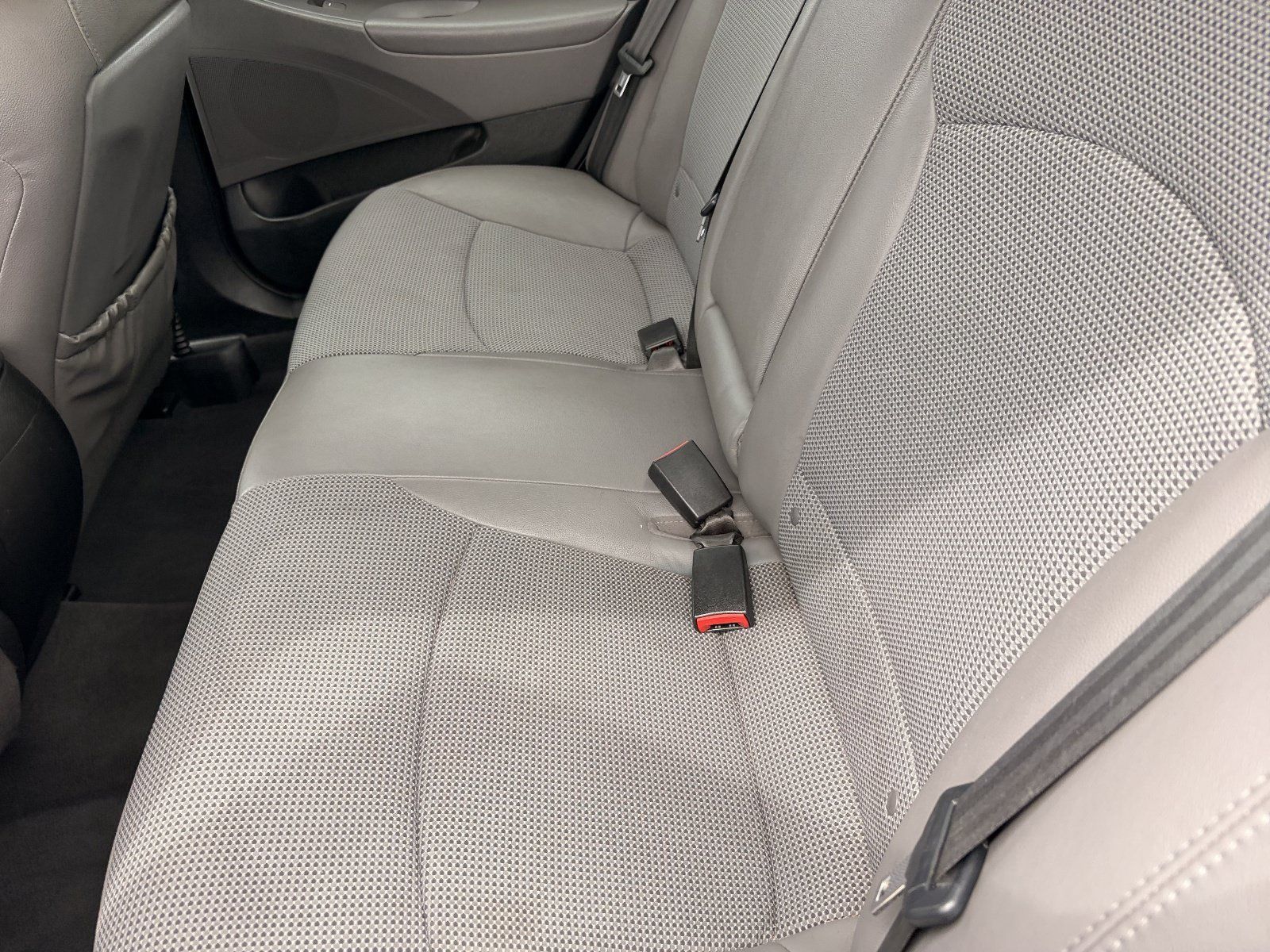 Used 2013 Hyundai Sonata SE FWD image 14