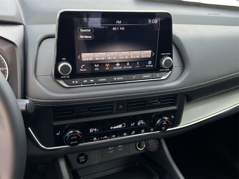 New 2026 Nissan Rogue SV image 10