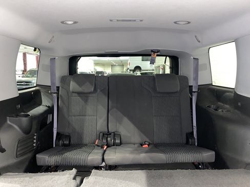 Used 2015 GMC Yukon SLE image 11