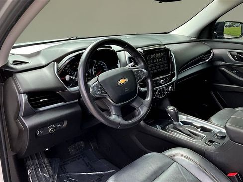 Used 2019 Chevrolet Traverse Premier w/ Redline Edition FWD image 16