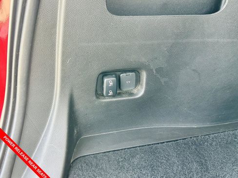 Used 2024 Ford Edge SEL w/ Convenience Package image 11