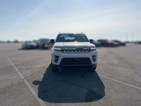 New 2026 Jeep Grand Wagoneer L 2WD image 2