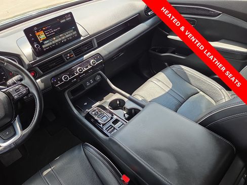 Used 2023 Honda Pilot Elite image 14