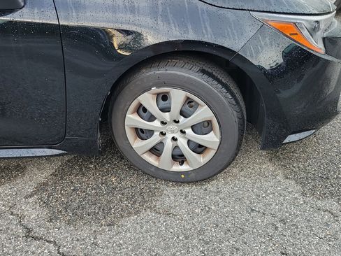 Used 2023 Toyota Corolla LE image 10