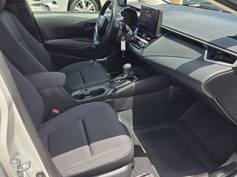 Certified 2025 Toyota Corolla LE FWD image 11
