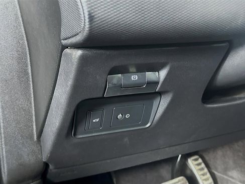 Used 2021 Land Rover Discovery Sport S R-Dynamic image 25