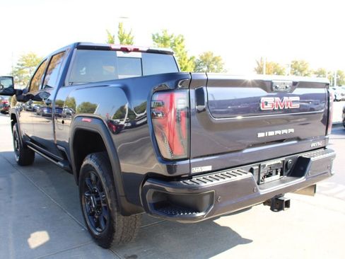 Used 2024 GMC Sierra 2500 AT4 w/ AT4 Premium Plus Package image 5