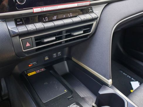 New 2026 Toyota Camry LE w/ Convenience Package FWD image 12