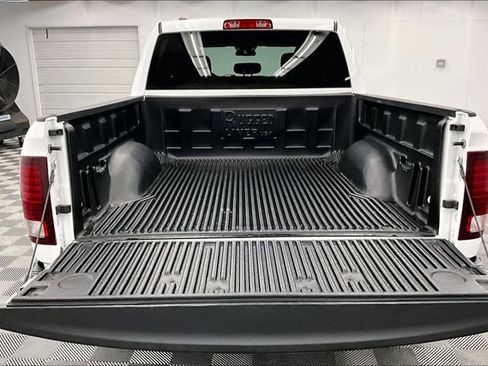 Used 2024 RAM 1500 Warlock AWD/4WD image 31