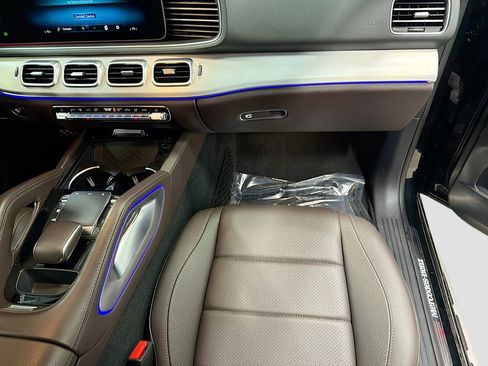 Used 2021 Mercedes-Benz GLE 350 4MATIC w/ Premium Package image 16