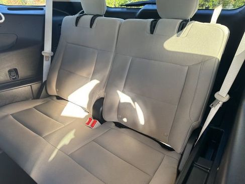 Used 2022 Ford Explorer 4WD image 25