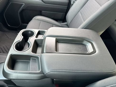 Used 2022 Chevrolet Silverado 1500 LT AWD/4WD image 21