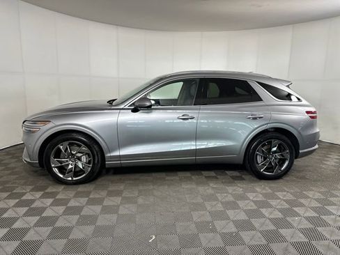 Used 2023 Genesis Electrified GV70 Advanced image 6