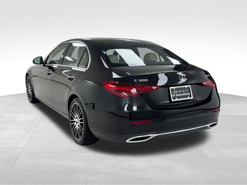 Used 2022 Mercedes-Benz C 300 4MATIC Sedan image 5
