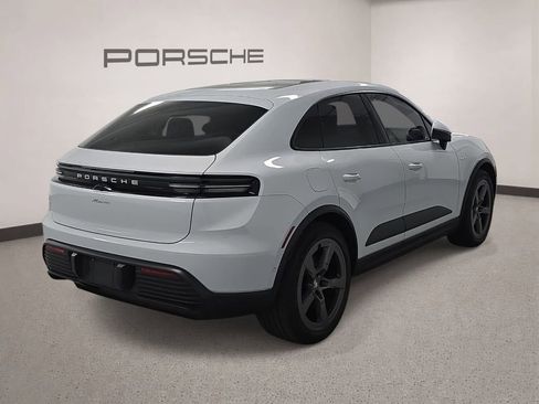 Certified 2025 Porsche Macan Electric RWD image 7