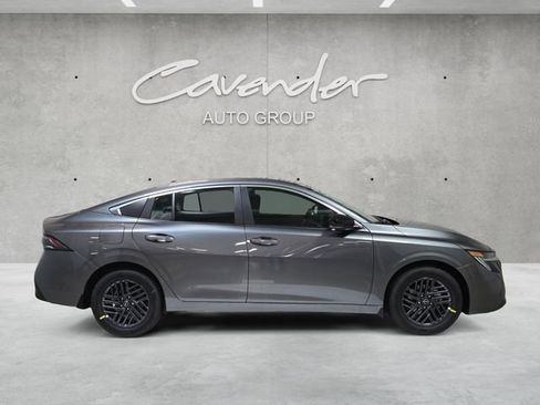 New 2026 Nissan Sentra SV FWD image 17
