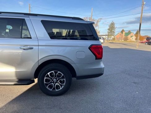 Used 2023 Ford Expedition Max XLT AWD/4WD image 8