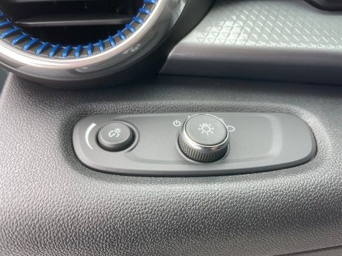 New 2026 Chevrolet Trax LT w/ LT Convenience Package image 12