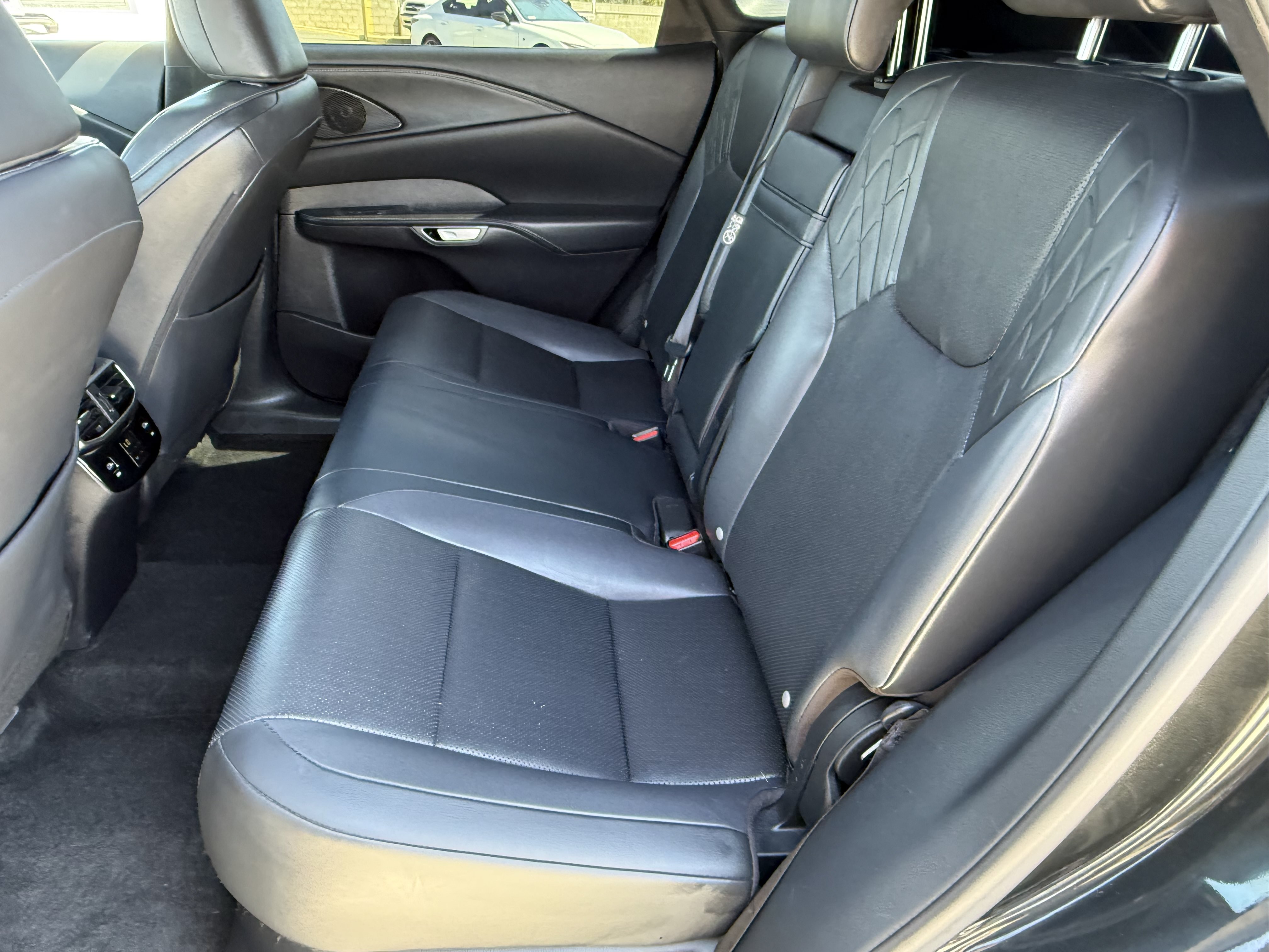 Certified 2024 Lexus RX 350 Premium w/ Cold Area Package FWD image 31