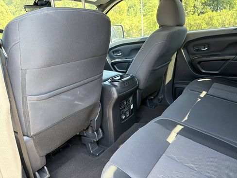 Used 2023 Nissan Titan SV w/ SV Convenience Package AWD/4WD image 20