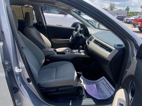 Used 2021 Honda HR-V EX image 16