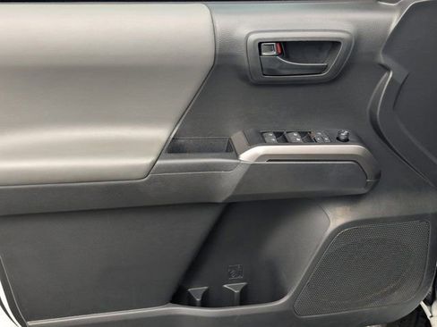 Used 2023 Toyota Tacoma SR5 RWD image 10
