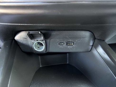 Used 2024 Chevrolet Trax LS w/ LS Convenience Package image 28