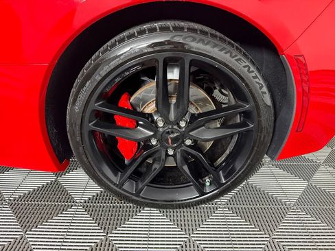 Used 2019 Chevrolet Corvette Stingray Coupe RWD image 11