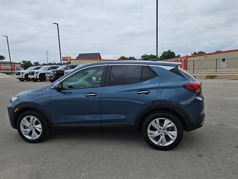 Used 2024 Buick Encore GX Preferred w/ Comfort Package FWD image 2