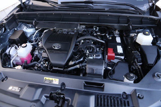Used 2024 Toyota Highlander Platinum FWD image 32