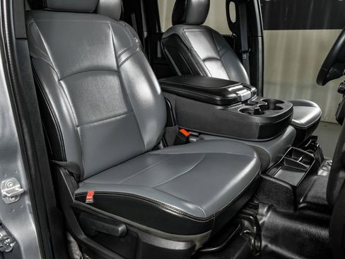 Used 2022 RAM 3500 Tradesman image 29