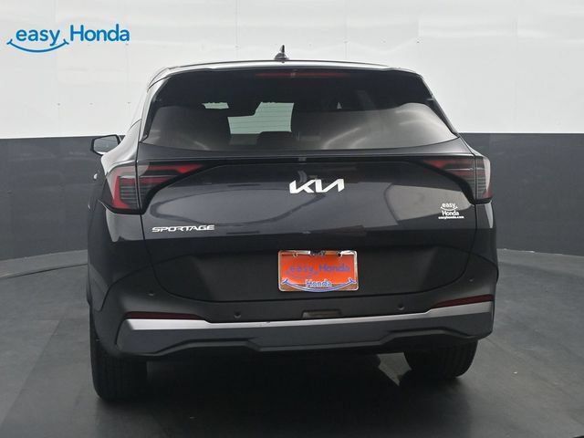 Used 2026 Kia Sportage LX FWD image 6