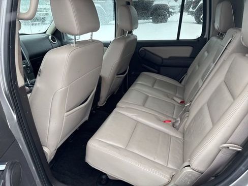 Used 2008 Ford Explorer XLT image 14