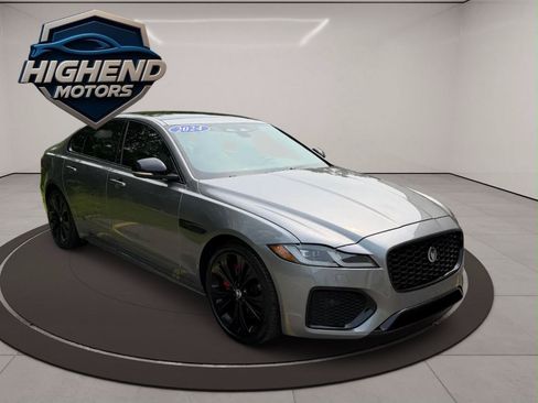 Used 2024 Jaguar XF R-Dynamic SE AWD/4WD image 8