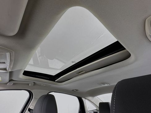 Used 2014 Ford Focus SE FWD image 19