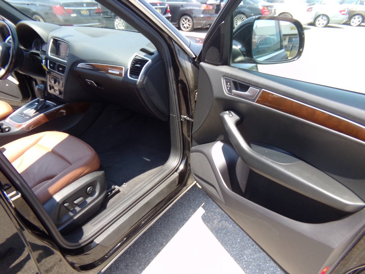 Used 2012 Audi Q5 2.0T Premium AWD/4WD image 42
