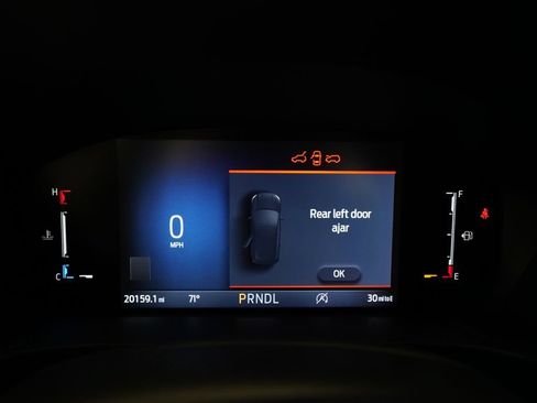 Used 2024 Ford Escape ST-Line w/ Tech Pack #1 AWD/4WD image 2