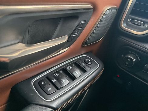 Used 2021 RAM 1500 Limited AWD/4WD image 16