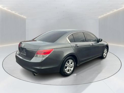 Used 2009 Honda Accord LX-P image 4