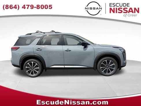New 2026 Nissan Pathfinder Platinum AWD/4WD image 2