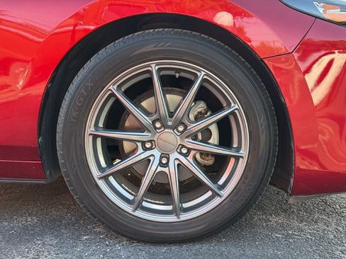 Used 2019 MAZDA MAZDA3 Hatchback w/ Preferred Package FWD image 18