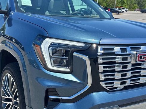 New 2026 GMC Terrain Denali AWD/4WD image 10