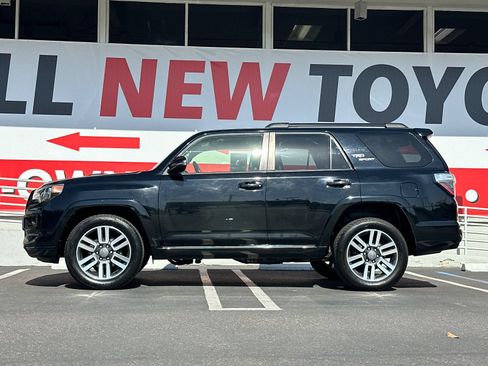 Used 2023 Toyota 4Runner TRD Sport w/ Technology Package RWD image 2