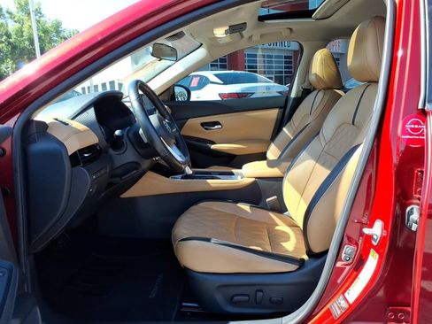 Certified 2022 Nissan Sentra SV w/ SV Premium Package FWD image 4