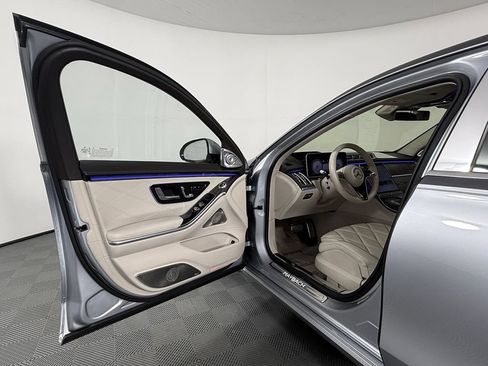 Used 2022 Mercedes-Benz Maybach S 580 4MATIC image 17