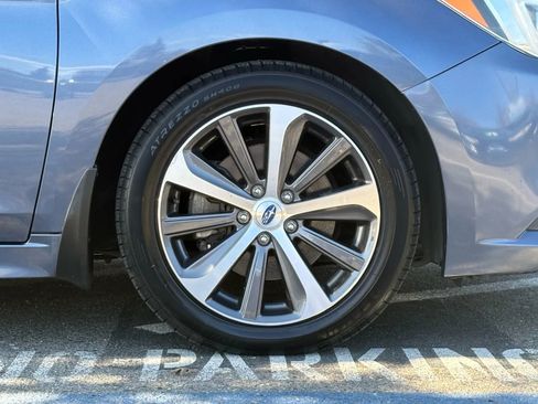 Used 2017 Subaru Legacy 3.6R Limited image 32