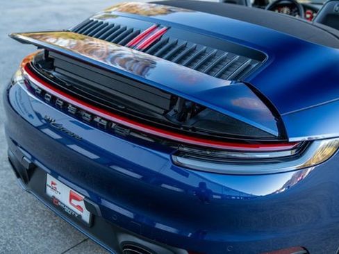 Used 2021 Porsche 911 Carrera image 22